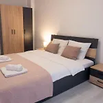 Sd & Free Parking Apartment *